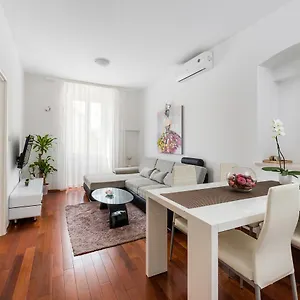  Apartment Fairy Of The Seas